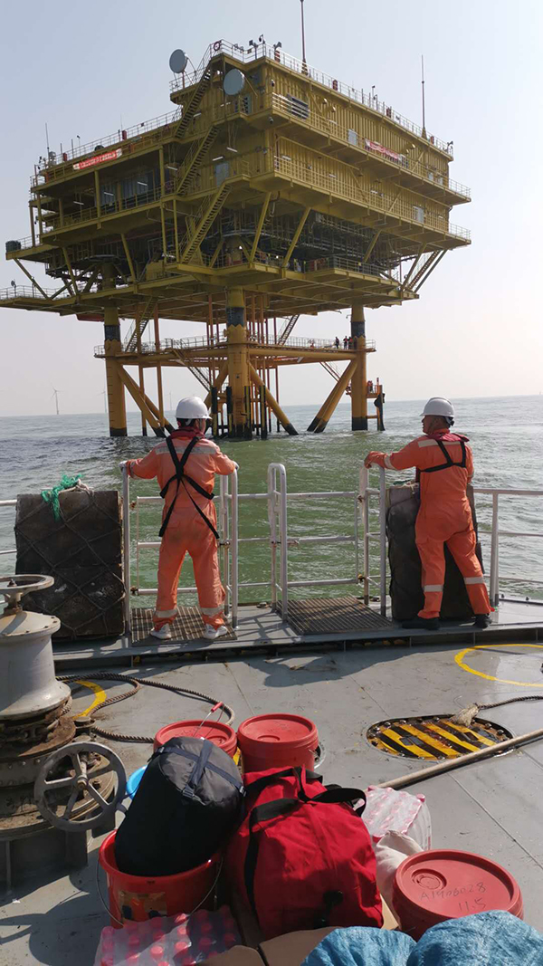 虹潤不怕遠(yuǎn)征難，直掛云帆濟滄海-虹潤儀表為海上風(fēng)電運行保駕護航